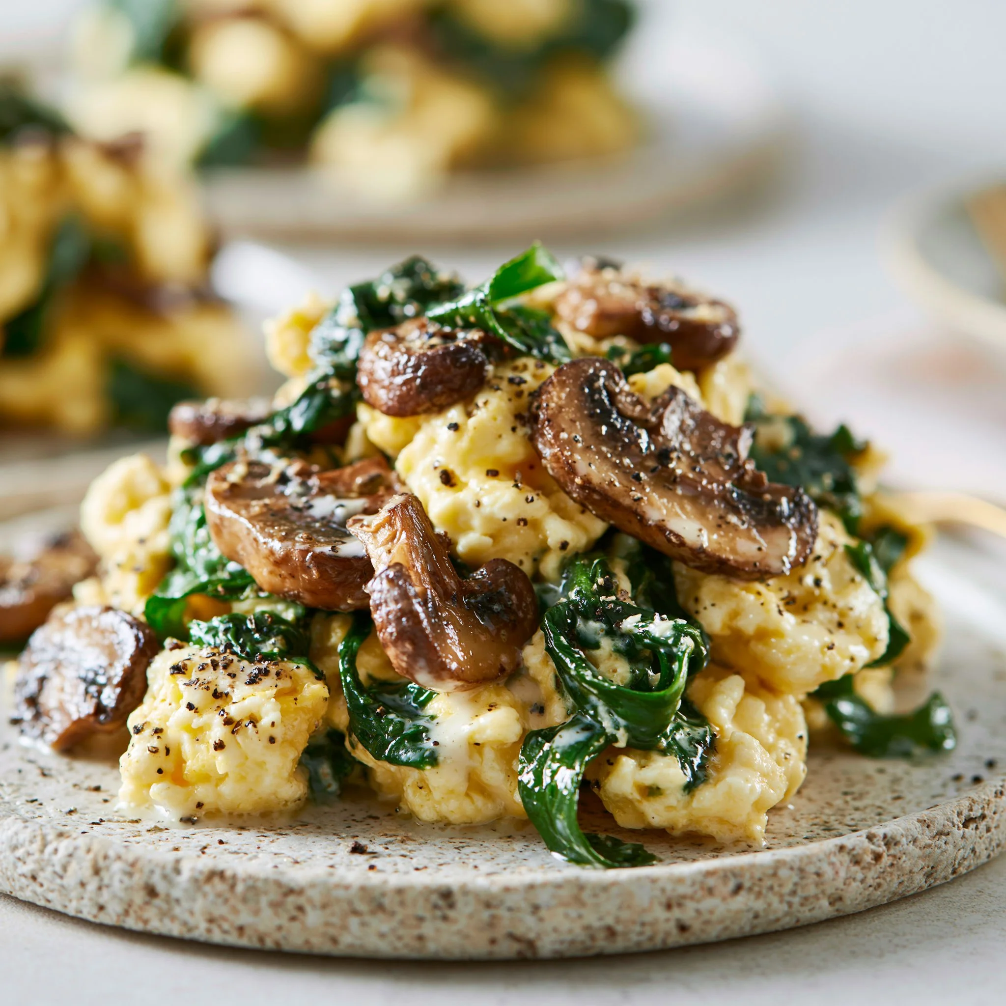 Mushroom Spinach Scrambled Eggs